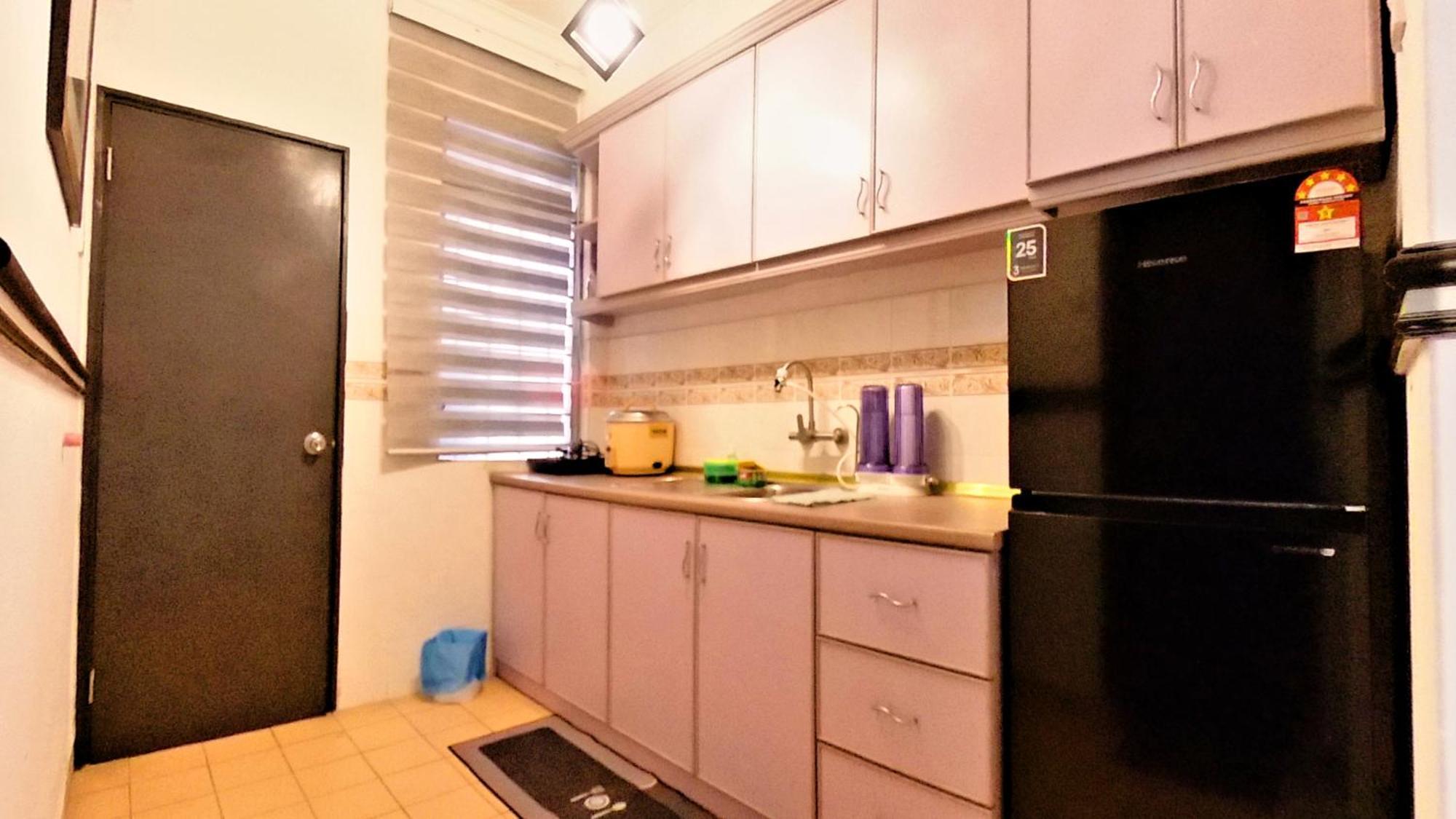 13Pax Glory Executive Suite, Doorstep Beach, Pool, Bbq, Wifi, 50