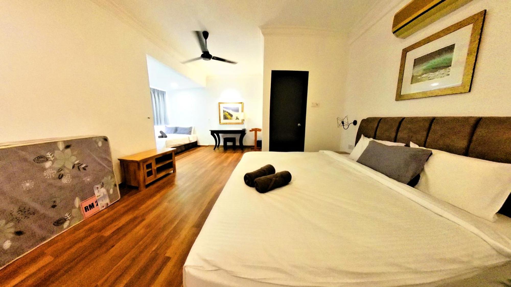 13Pax Glory Executive Suite, Doorstep Beach, Pool, Bbq, Wifi, 50